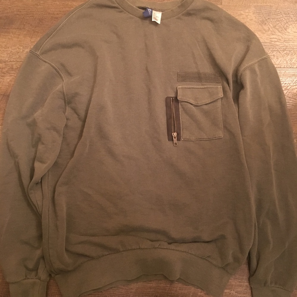 Men's pullover sweatshirt by H&M